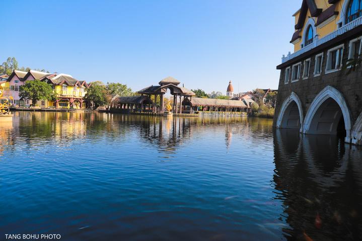 小红帽的冒险之旅